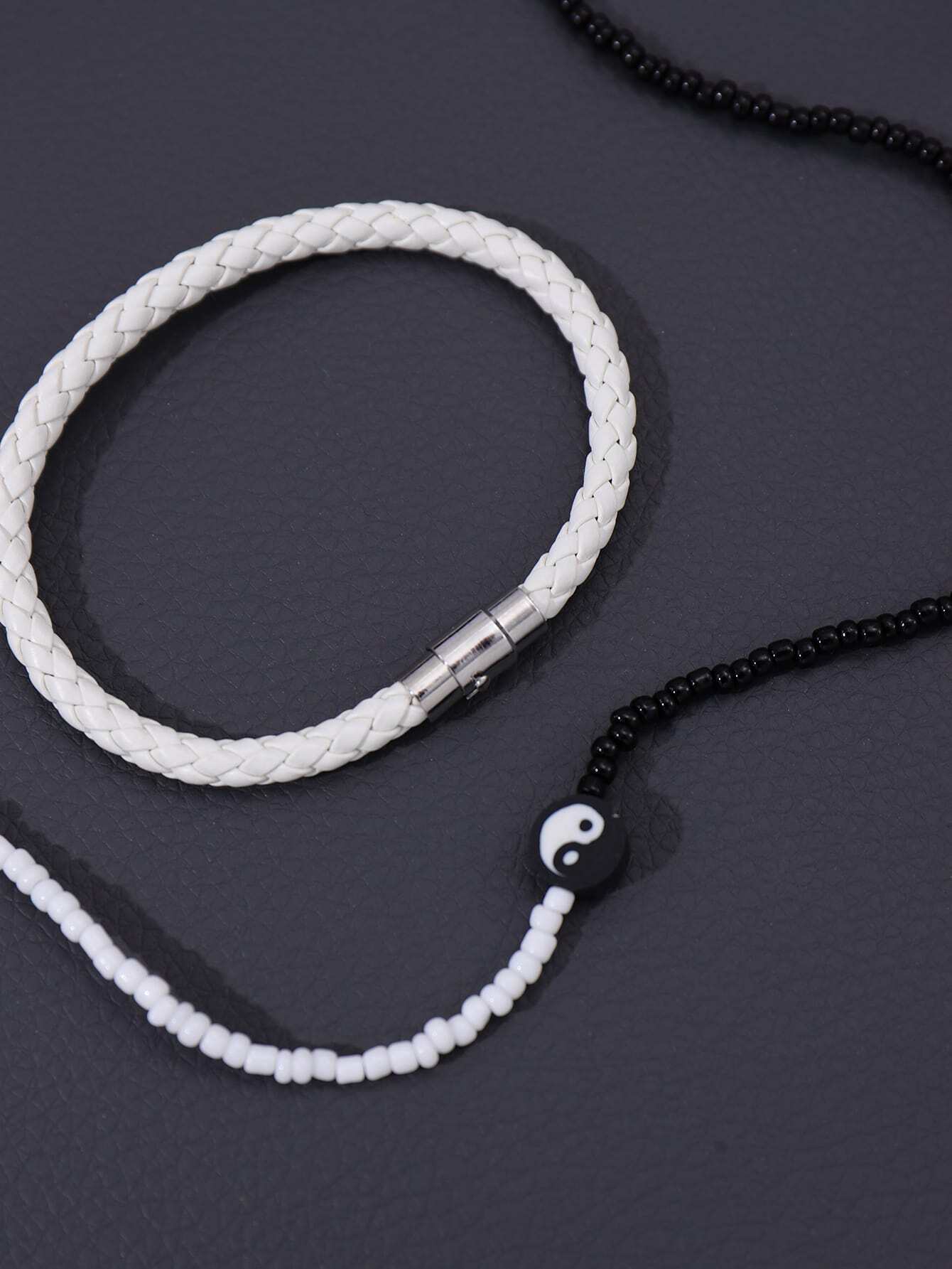 3561 b01-06 Collar 2 piezas minimalista moda negro con blanco unido