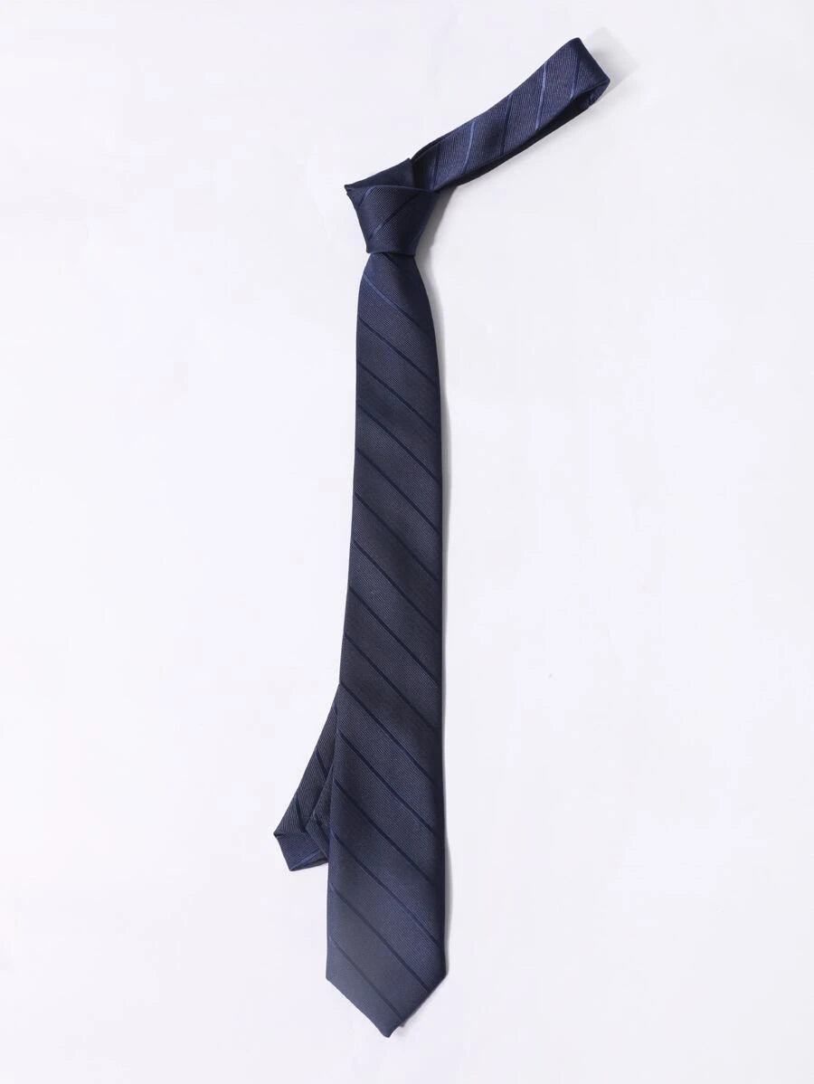 9397 a07-04 Corbata con patrón de rayas con cordón