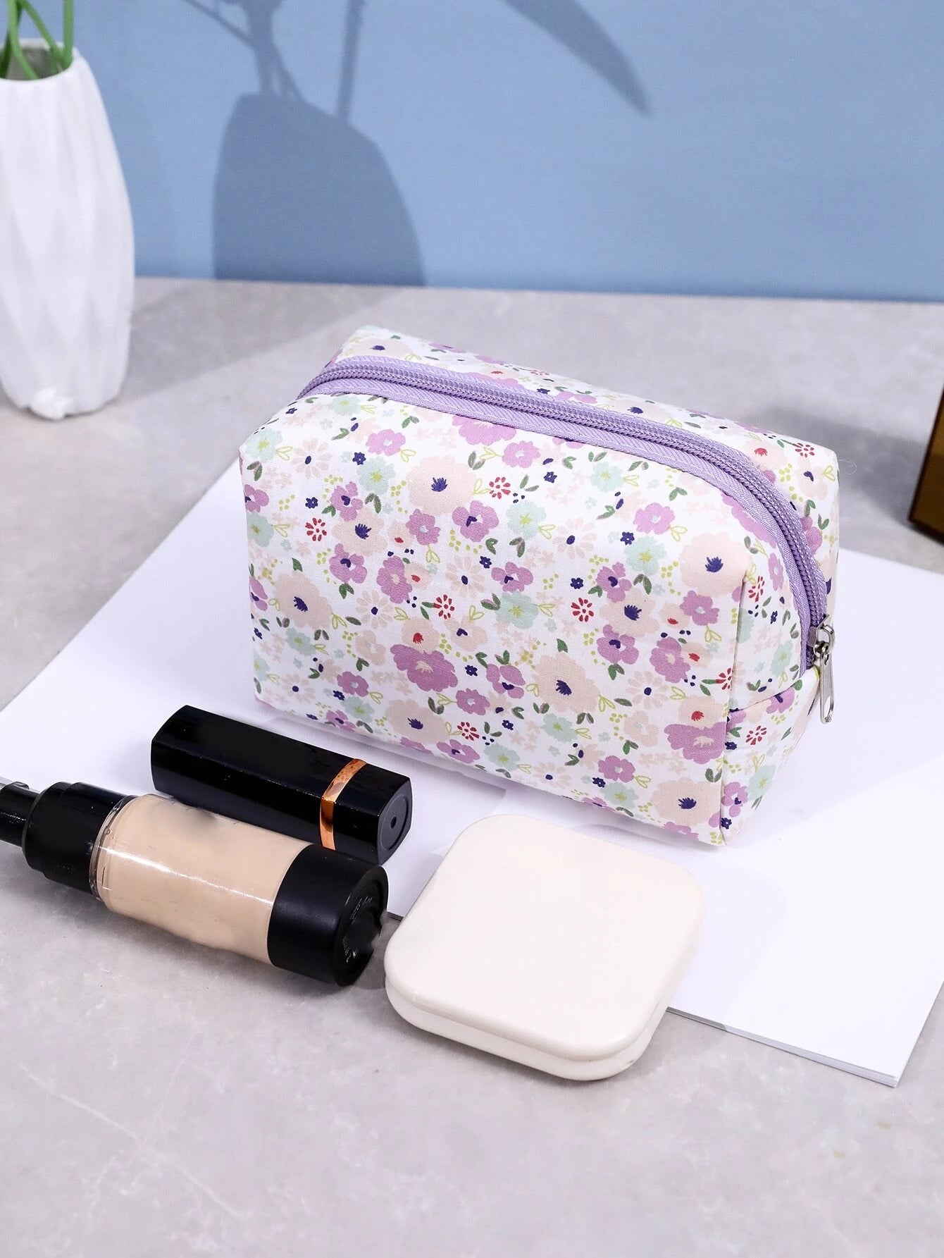 6408 2b-01-13 Bolsa de maquillaje de viaje para organizar el hogar portátil con flores moradas para mujeres y niñas