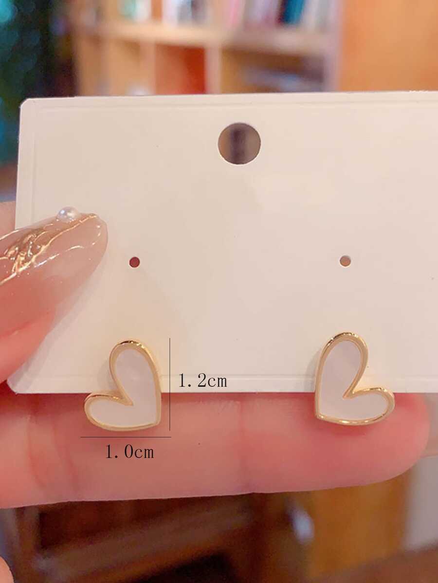 8682 b01-25 Aretes en forma de corazón