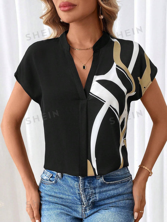 15894 2a-01-12 Blusa negra con cuello en V 1 Pza